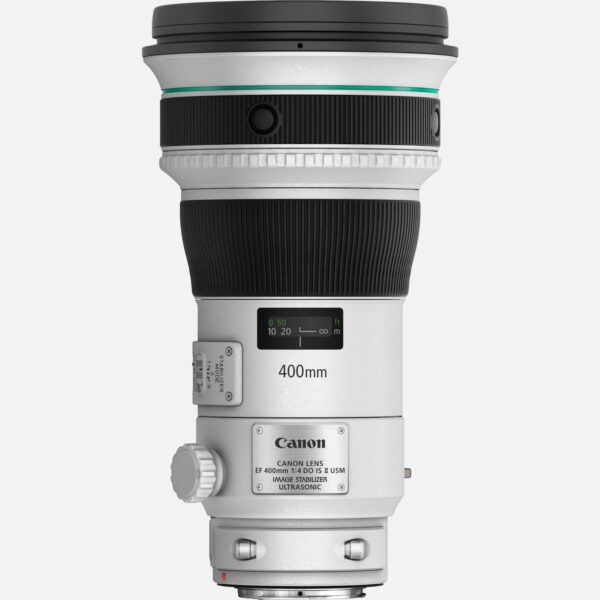 Das Canon EF 400mm f/4 DO IS II USM ist ein Superteleobjektiv mit DO Technologie (Diffraktive Optik) fr eine besonders kompakte und leichte Bauweise, ohne dabei chromatische oder sphrische Aberrationen zu erzeugen. Die lckenlose zweischichtige DO-Linse ermglicht die Konstruktion einer leichteren und kompakteren 400mm-Brennweite, was ideal fr Sport- und Naturfotografen ist. Dieses leistungsstarke Teleobjektiv bietet einen optischen Bildstabilisator, der Kamerawackler kompensiert und so auch bei hheren Zoomeinstellungen scharfe Bilder ermglicht. Vorteile Superteleobjektiv mit leistungsstarker Optik fr Natur- und Sportfotografen Die DO-Technologie (Diffraktive Optik) bietet eine hervorragende Korrektur chromatischer und sphrischer Aberrationen ohne dabei das geringe Gewicht von ca. 2100 g zu beeinflussen Der integrierte Ultraschallmotor (USM) sorgt fr einen schnellen und leisen Autofokus, der sich jederzeit manuell anpassen lsst 9-Lamellen-Irisblende fr eine attraktive Hintergrundunschrfe mit weichem Bokeh Kompatibel mit allen Canon DSLR-Kameras sowie mit spiegellosen Systemkameras der EOS M Serie mit optionalem EF-EOS M Adapter Lieferumfang EF 400mm f/4 DO IS II USM Streulichtblende ET-120 Objektivbeutel 400D Objektivdeckel E-145C Objektivdeckel E Breiter Objektiv-Trageriemen B Gelatinefilter-Halter 52 (Einsteckfilter) Benutzerhandbuch Gut geeignet fr Natur Action Alle technischen Daten zeigen