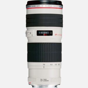 Das EF 70-200mm f/4L USM ist ein zuverlssiges und leistungsstarkes Telezoomobjektiv der Canon L Serie und dabei preisgnstiger als viele der professionellen Modelle. Es ist leicht und kompakt, ohne jedoch Kompromisse bei der Bildqualitt zu fordern. Es ist ideal fr Reiseaufnahmen. Die hohe Lichtstrke von 1:4 bleibt ber den gesamten Brennweitenbereich konstant, so dass man die Belichtungseinstellungen beim Zoomen nicht anpassen muss. Mit der Telebrennweite von 200mm kommt man auch an weiter entfernte Motive nah heran. Die 8-Lamellen-Irisblende ermglicht eine attraktive Hintergrundunschrfe, mit der sich das Motiv vor dem Hintergrund abhebt. Vorteile Ein preisgnstiges Telezoomobjektiv der professionellen Canon L Serie fr Reise-, Natur- und Actionaufnahmen Mit einer Lnge von nur ca. 172 mm und einem Gewicht von ca. 705 g ist es ideal fr die Reise und das Aufnehmen von weiter entfernten Motiven Ein starrer Fronttubus erleichtert das Anbringen von beispielsweise Pol- oder Farb-Filtern Die hohe Lichtstrke von 1:4 bleibt ber den gesamten Brennweitenbereich konstant ideal fr Low-Light-Aufnahmen aus der freien Hand Der integrierte Ultraschallmotor (USM) sorgt fr einen schnellen und leisen Autofokus, der sich jederzeit manuell anpassen lsst Kompatibel mit allen Canon DSLR-Kameras sowie mit spiegellosen Systemkameras der EOS M Serie mit optionalem EF-EOS M Adapter Lieferumfang EF 70-200mm f/4L USM Objektivdeckel E-67U Objektivdeckel E Streulichtblende ET-74 Objektivbeutel LP1224 Benutzerhandbuch Gut geeignet fr Hochzeiten & Veranstaltungen * Natur * Action Personen Reisen Alle technischen Daten zeigen