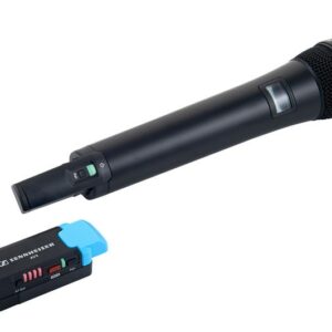 Das AVX-835 SET ist das drahtlose digitale Mikrofon-Set für Ihre Filmprojekte. Das System ist komplett selbst-konfigurierend und innerhalb von Sekunden klar zum Filmen. Sein