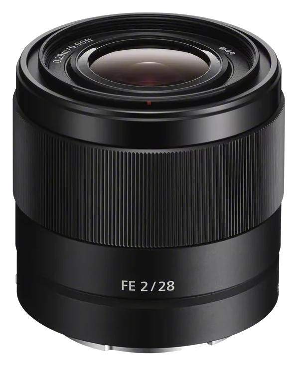 Sony FE 28 mm F2.0 (SEL-28F20) Eine fortschrittliche Optik mit Festbrennweite minimiert Abbildungsfehler auf effiziente Weise für hervorragende Schärfe im gesamten Bildbereich