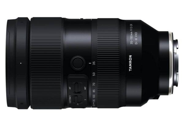 Tamron 35-150mm F2-2.8 Di III VXD für Nikon Z Das 35-150mm F/2-2.8 ist das weltweit erste1 Zoom-Objektiv mit Lichtstärke F/2 für Vollformatkameras mit Sony E-Mount. Mit einer