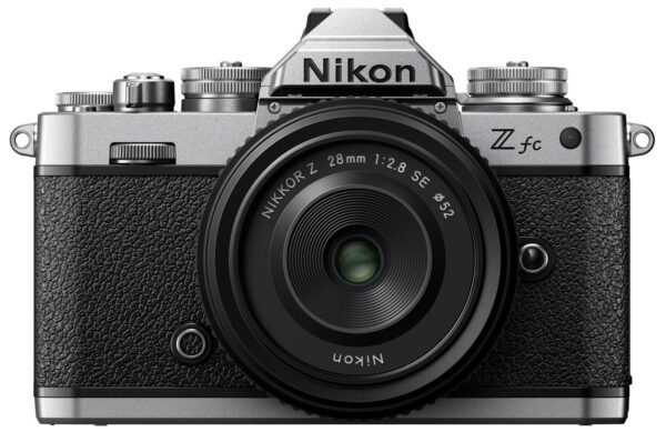 Die Z fc vereint klassisches Nikon-Kameradesign mit der innovativen Technologie der Z-Serie – für herausragende Bildqualität und einen reinen