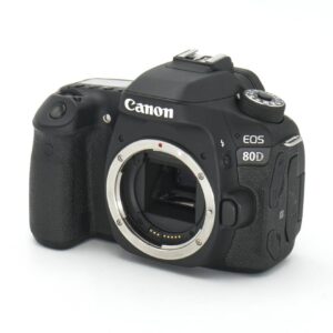 Dieses gepflegte Canon EOS 80D Gehäuse wurde komplett überprüft und befindet sich technisch in einwandfreiem Zustand. Das Gehäuse befindet sich auch optisch in nahezu