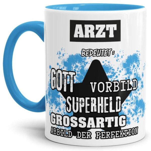 Hellblaue Berufe Tasse bedruckt mit Spruch für einen Arzt - das besondere und individuelle Geschenk für einen Mann der seinen Job gut macht. Ein...