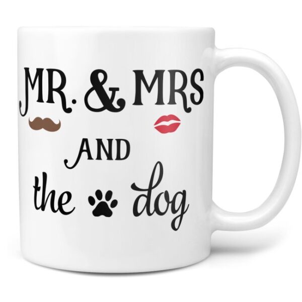 Liebevoll gestaltete Keramik-Tasse mit lustigem Hunde-Spruch - Mr.and Mrs. And the dog - Diese neue Lieblingstasse ist das perfekte Geschenk für...