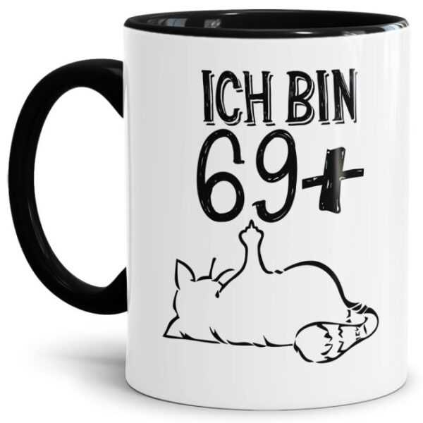 Lustig bedruckter Kaffeebecher mit Spruch zum Geburtstag - ich bin 69 Plus - die originelle Geburtstagstasse mit frechem Katzen-Motiv - witzig als...