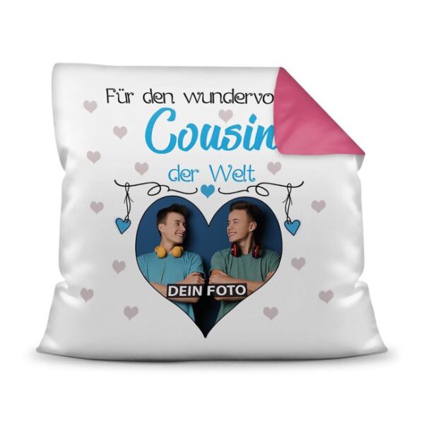 Suchst Du ein besonderes Fotogeschenk für Deinen Cousin? Hier gestaltest Du ein edles Fotokissen für den besten Cousin mit dem schönsten