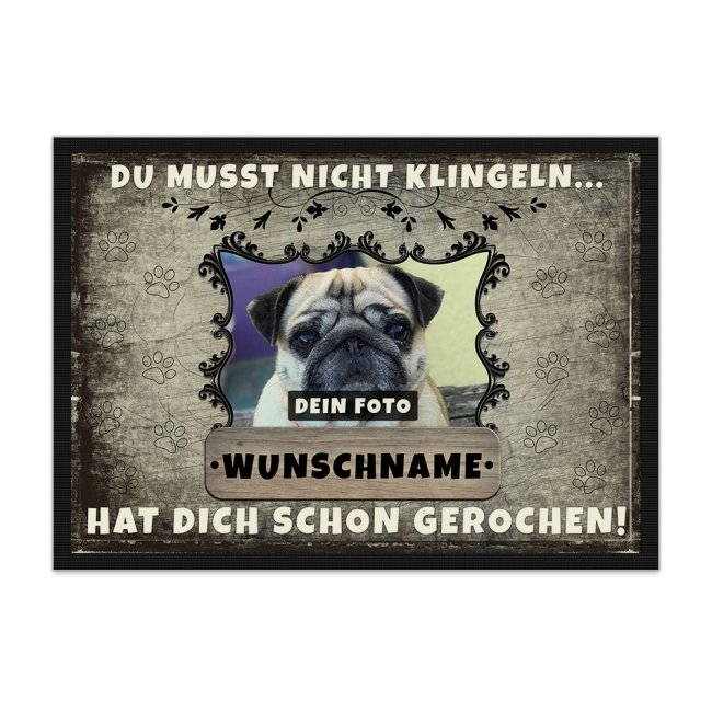 Du bist Hundebesitzer und möchtest das auch gleich Deinem Besuch an der Wohnungstür übermitteln? Dann gestalte hier Deinen eigenen Willkommen...