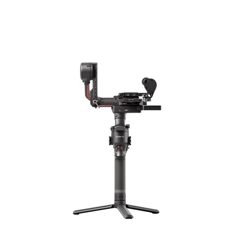 DJI RS 2 Pro Combo ist nicht nur ein Gimbal. Es ist eine einzigartige Lösung für dynamische Filmemacher. Jedes Designelement und jede Funktion wurde dafür ausgelegt eine