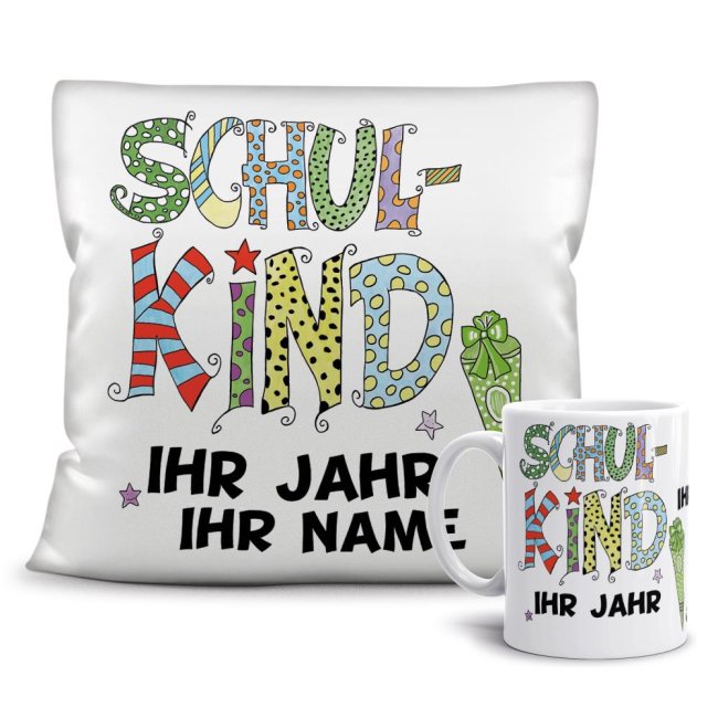 Ein besonders persönliches Einschulungsgeschenk sind unsere Geschenk-Sets mit kleinem Kissen 40 x 40 cm und passender Motivtasse für alle Jungen...