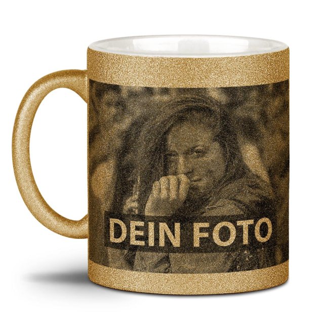 Ein bisschen Glitzer zum Frühstück gefällig? Unsere gelbgoldene Tasse mit Glitzereffekt bringt Glamour in den Tag. Mit dem richtigen Spruch...