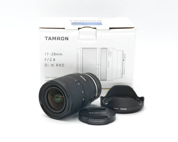 Einzelstück zum Sonderpreis Dieses Tamron Objektiv stand lediglich in unserer Ausstellungsvitrine im Showroom. Die Optik weist keinerlei Nutzspuren auf und befindet sich nach