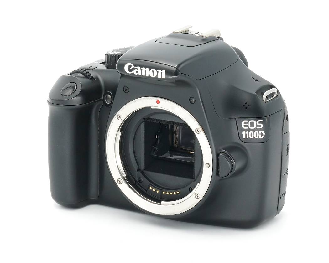 Dieses Canon EOS 1100D Gehäuse wurde komplett überprüft und befindet sich technisch im einwandfreien Zustand. Das Gehäuse befindet sich auch optisch im Topzustand. Es sind im