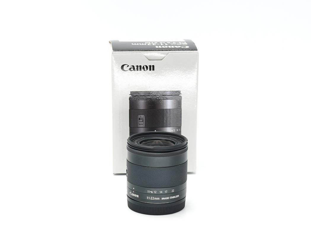 Einzelstück zum Sonderpreis Dieses Canon 11-22mm 4.0-5.6 Objektiv stand lediglich in unserer Ausstellungsvitrine im Showroom. Die Optik weist keinerlei Nutzspuren auf und