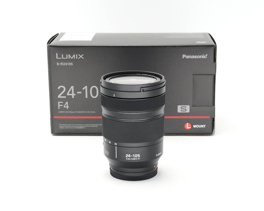 Einzelstück zum Sonderpreis Dieses Panasonic 24-105mm 4.0 Objektiv stand in unserer Ausstellungsvitrine im Showroom. Die Optik weist keinerlei Nutzspuren auf und befindet sich