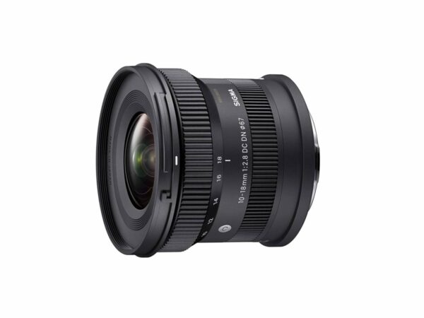 Immer und überall ausdrucksstarke Bilder erschaffen Das SIGMA Contemporary 10-18mm F2.8 DC DN ist das weltweit kleinste und leichteste Ultra-Weitwinkel-Zoom-Objektiv für