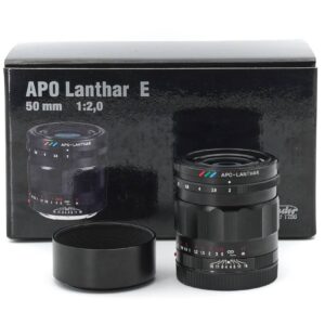 Aus unserem Ausstellungsbereich. Dieses Voigtländer APO-Lanthar 50mm 2.0 Objektiv kommt aus unserem Showroom und befindet sich im absoluten Topzustand mit nur minimalen