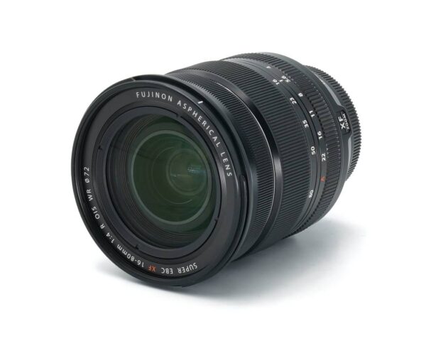 Einzelstück zum Sonderpreis Dieses Fujifilm Fujinon XF16-80mm 4.0 Objektiv ist fabrikneu. Es wurde einem Fuji Kamerasetkarton entnommen und wird daher neutral verpackt