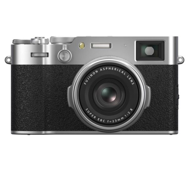 Fujifilm X100VI Fujifilm präsentiert mit der X100VI das sechste Modell der legendären X100 Serie. Sie überzeugt mit exzellenter Bildqualität