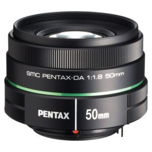 Dieses Pentax SMC DA 50mm 1.8 Objektiv befindet sich technisch und optisch im fantastischen Zustand