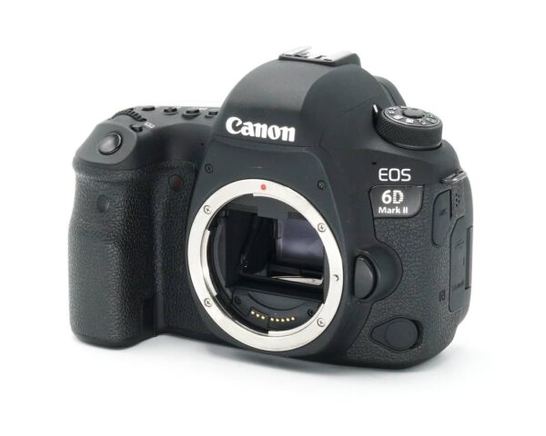 Dieses Canon EOS 6D Mark II Gehäuse wurde komplett überprüft und befindet sich im technisch einwandfreien Zustand. Das Gehäuse weist optisch nur minimale Nutzspuren am