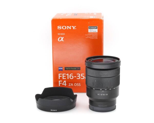 Dieses Sony FE 16-35mm 4.0 Vario-Tessar T* ZA OSS Objektiv wurde komplett überprüft und befindet sich technisch im einwandfreien Zustand. Das Objektiv weist äußerlich übliche