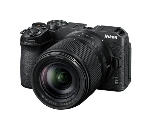 Nikon Z30 Systemkamera (Z DX 18-140 mm, 20,9 MP, 7,8x opt. Zoom, WLAN (Wi-Fi), Vlog geeignet, 4K UHD-Filmen)