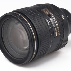 Dieses Nikon 24-120mm 4.0 Objektiv befindet sich technisch und optisch im fantastischen Zustand