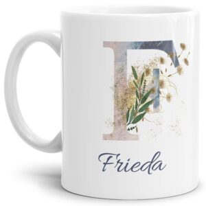 Liebevoll gestaltete Tasse mit Buchstabe und Name verziert mit einer Ranke aus Gräsern und Blumen. Der personalisierbare Kaffeebecher mit Monogramm...