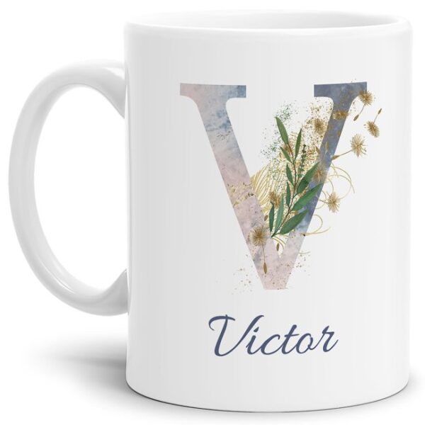 Liebevoll gestaltete Tasse mit Buchstabe und Name verziert mit einer Ranke aus Gräsern und Blumen. Der personalisierbare Kaffeebecher mit Monogramm...