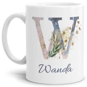 Liebevoll gestaltete Tasse mit Buchstabe und Name verziert mit einer Ranke aus Gräsern und Blumen. Der personalisierbare Kaffeebecher mit Monogramm...