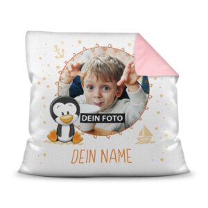 Süßes Kinderkissen mit Foto des Kindes und niedlichem Pinguin-Motiv - mit diesem Geschenk für kleine Pinguin-Freunde liegst Du garantiert richtig....