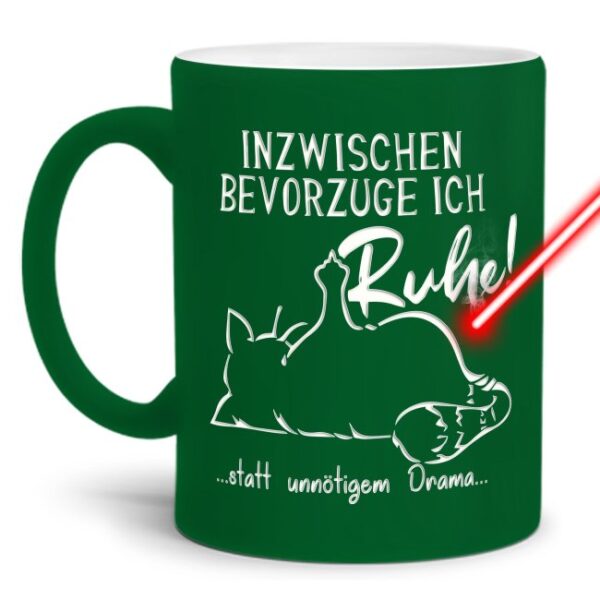 Gravierte Tasse mit Spruch - Ruhe statt Drama - Lasergravur mit einzigartigem 3-D-Effekt - eine lustige Bürotasse für den Schreibtisch