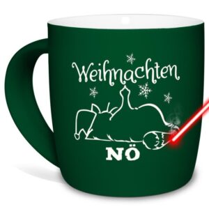 Gummierte Gravierte Tasse mit Spruch - Weihnachten mit Nö-Katze - Lasergravur mit einzigartigem 3-D-Effekt - eine coole Weihnachtshasser-Tasse fürs...