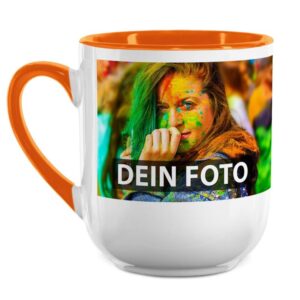 Elegante Fototassen zum Bedrucken mit orangefarbenem Innenleben und farblich passendem Henkel aus hochwertiger