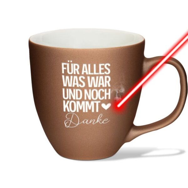 Kaffee- und Teeliebhaber kommen mit dieser XXL Porzellantasse in Premiumqualität voll auf ihre Kosten. Durch die besonders Soft Touch Oberfläche...