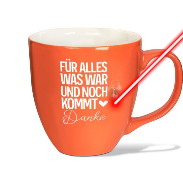 Danke sagen mit diesem hochwertigen Kaffeebecher aus Porzellan und edler Gravur. Der hochwertige XXL Jumbo Kaffeetasse aus Porzellan mit...