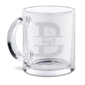 Unsere hochwertig gravierte Tasse aus Glas mit Initiale B und Name ist ein edles