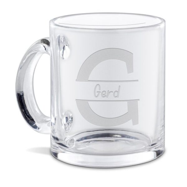 Unsere hochwertig gravierte Tasse aus Glas mit Initiale G und Name ist ein edles