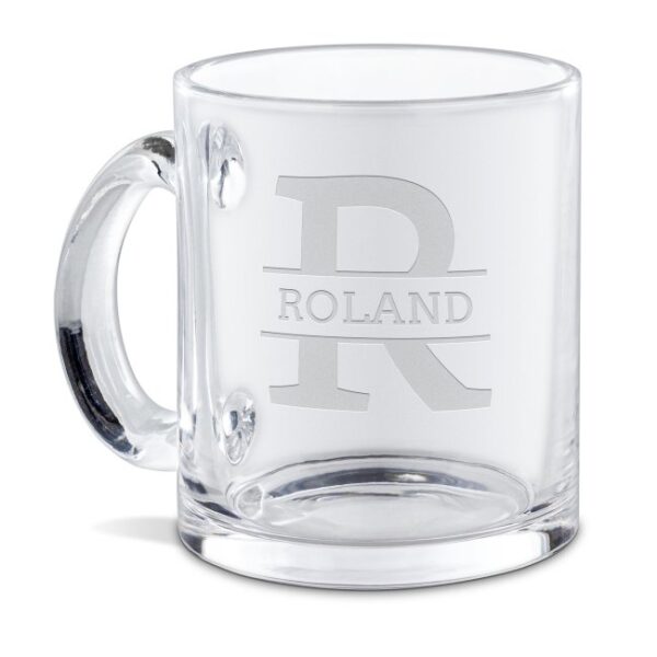 Unsere hochwertig gravierte Tasse aus Glas mit Initiale R und Name ist ein edles