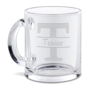 Unsere hochwertig gravierte Tasse aus Glas mit Initiale T und Name ist ein edles