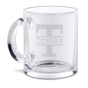 Unsere hochwertig gravierte Tasse aus Glas mit Initiale T und Name ist ein edles