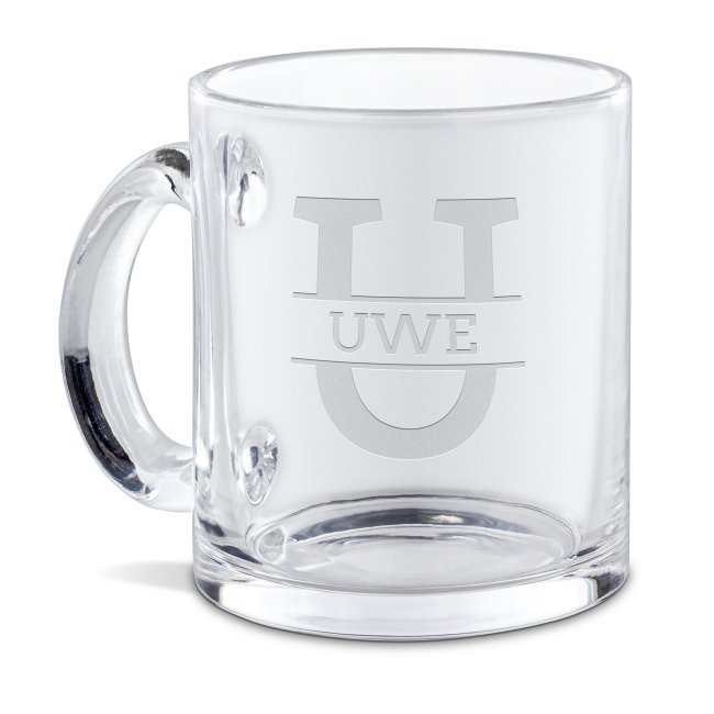 Unsere hochwertig gravierte Tasse aus Glas mit Initiale U und Name ist ein edles