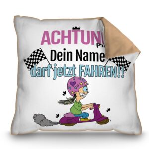 Kissen in Mokka mit passendem Spruch als Geschenkidee für alle Fahrneulinge. Personalisiert mit dem Namen wird das Kissen zum neuen...