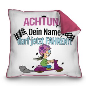 Pinkes Kissen mit passendem Spruch als Geschenkidee für alle Fahrneulinge. Personalisiert mit dem Namen wird das Kissen zum neuen Lieblingskissen....