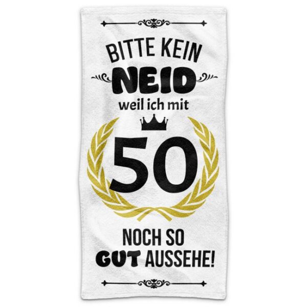 Du suchst ein praktisches und persönliches Geschenk zum 50. Geburtstag? Ein bedrucktes Geburtstags-Handtuch mit lustigem Spruch ist da genau das...