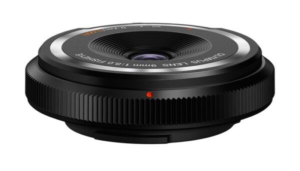 Dieses Olympus Body Cap Lens 9mm 8.0 Fisheye befindet sich im Topzustand. Es sind lediglich minimale Nutzspuren zu erkennen. Das optische System ist klar