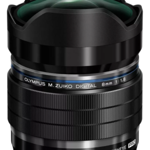 Ob unter der Meeresoberfläche oder unter dem Nachthimmel – das neue M.ZUIKO DIGITAL ED 8mm Fisheye 1:1.8 PRO ist einmalig und besticht mit kreativen Weitwinkel-Aufnahmen mit