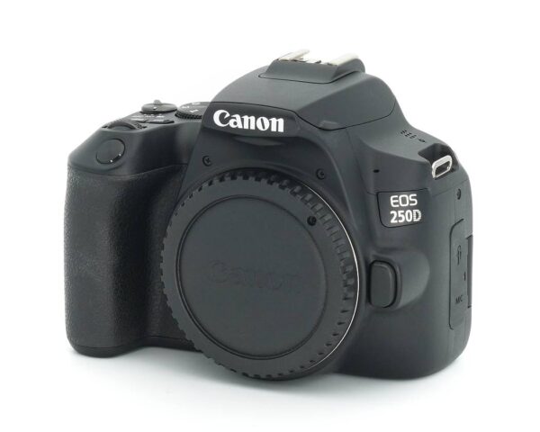 Dieses Canon EOS 250D Gehäuse wurde komplett überprüft und befindet sich technisch im einwandfreien Zustand. Das Gehäuse selbst weist äußerlich nur minimale