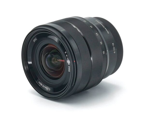 Dieses Sony SEL 10-18mm 4.0 OSS Objektiv wurde komplett überprüft und befindet sich technisch im einwandfreien Zustand. Das Objektiv befindet sich auch äußerlich im Topzustand